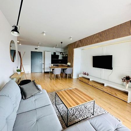 Kharisma Apartment-Free Parking-Ultracentral Cluj-Napoca Exteriör bild