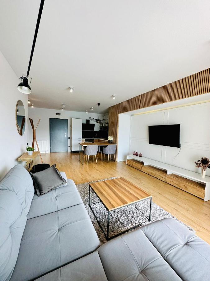 Kharisma Apartment-Free Parking-Ultracentral Cluj-Napoca Exteriör bild
