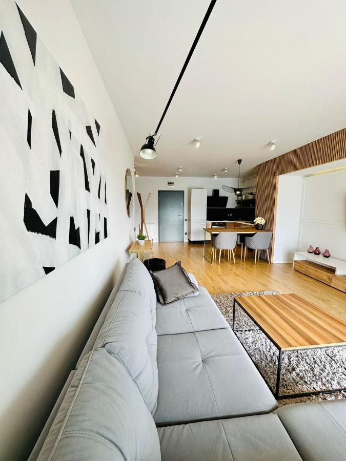 Kharisma Apartment-Free Parking-Ultracentral Cluj-Napoca Exteriör bild